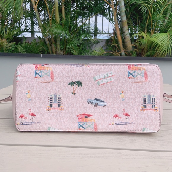 Michael Kors Gilly Tote - Picture 6 of 13